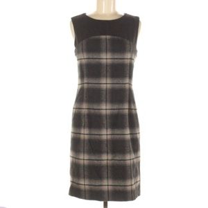 Banana Republic Plaid Dress, size 6